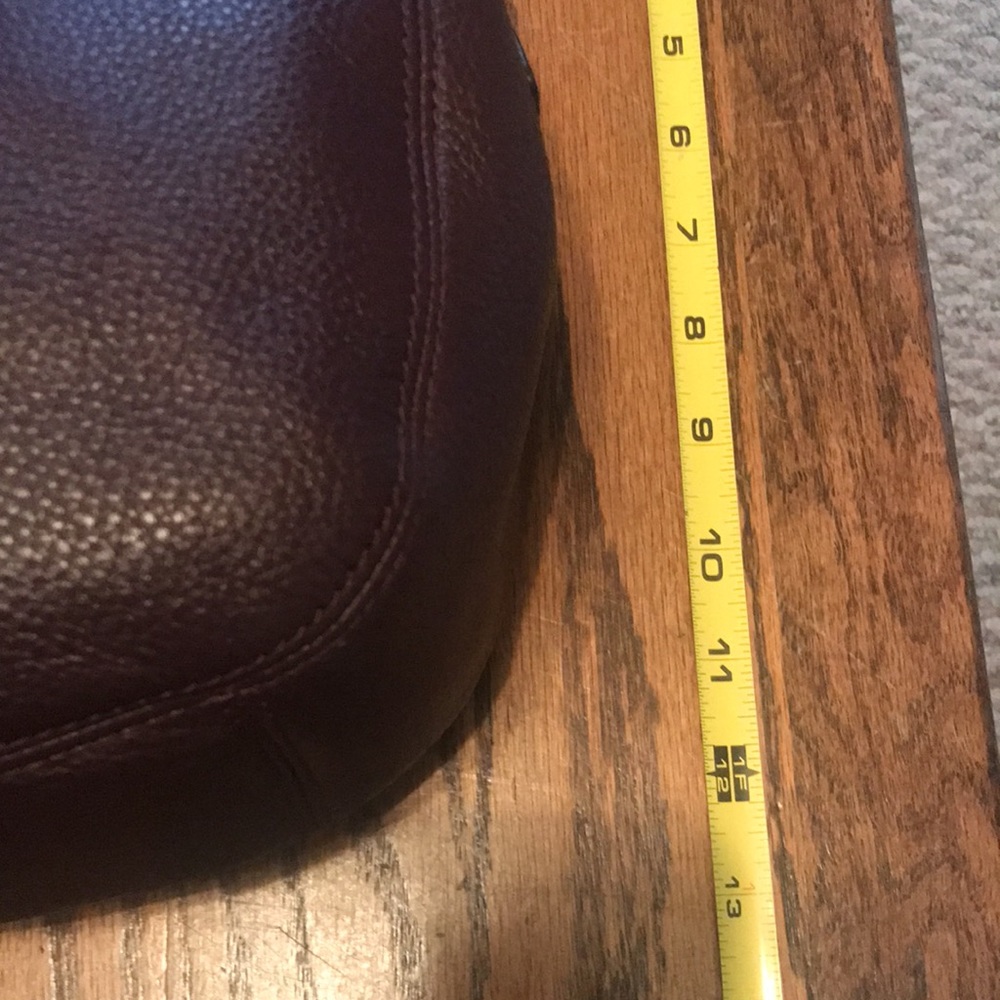 Michael Kors purse - Picture 2 of 11